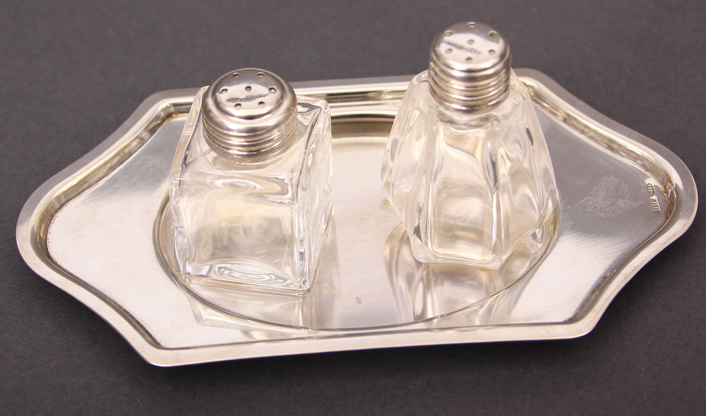 Серебряный поднос в стиле арт-деко с 2 стеклянными миски для приправа с серебряной отделкой