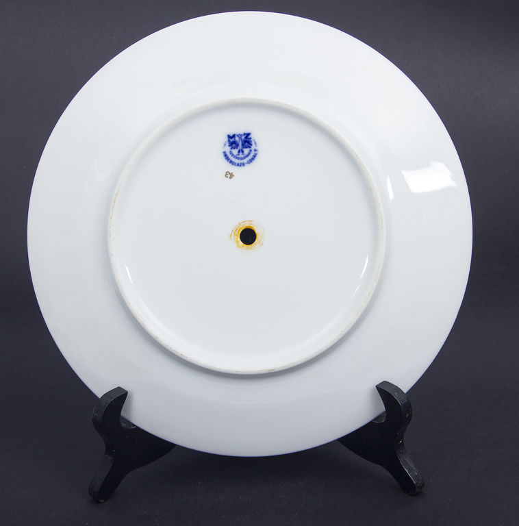 Фарфоровая тарелка для сервировки на 3 уровнях