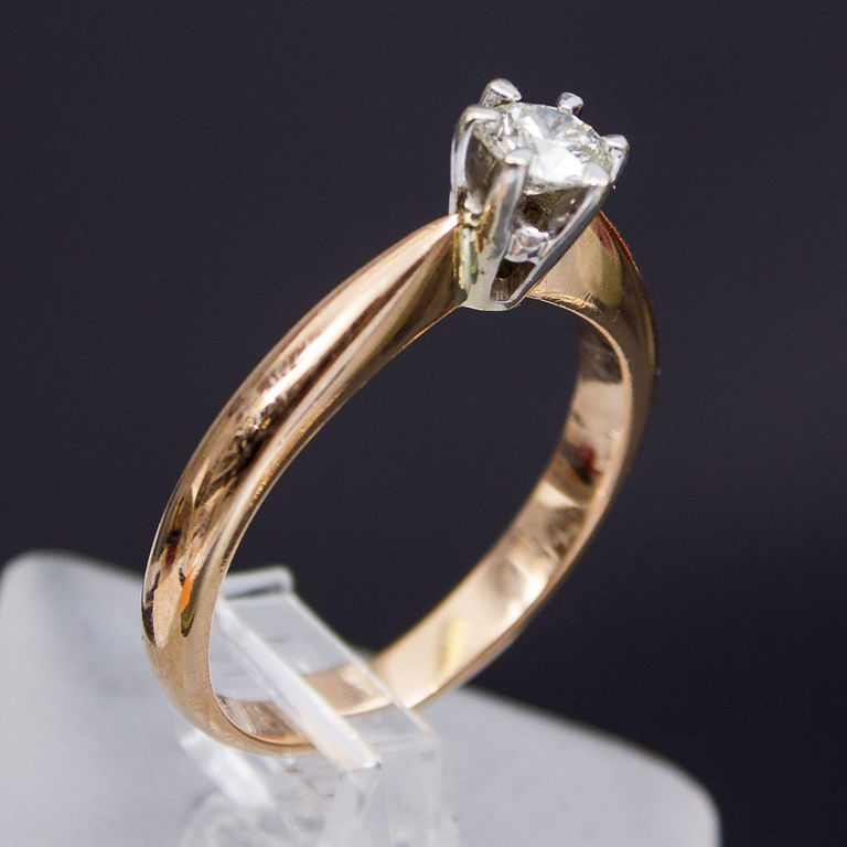 Комплект золота – серьги и кольцо с бриллиантами