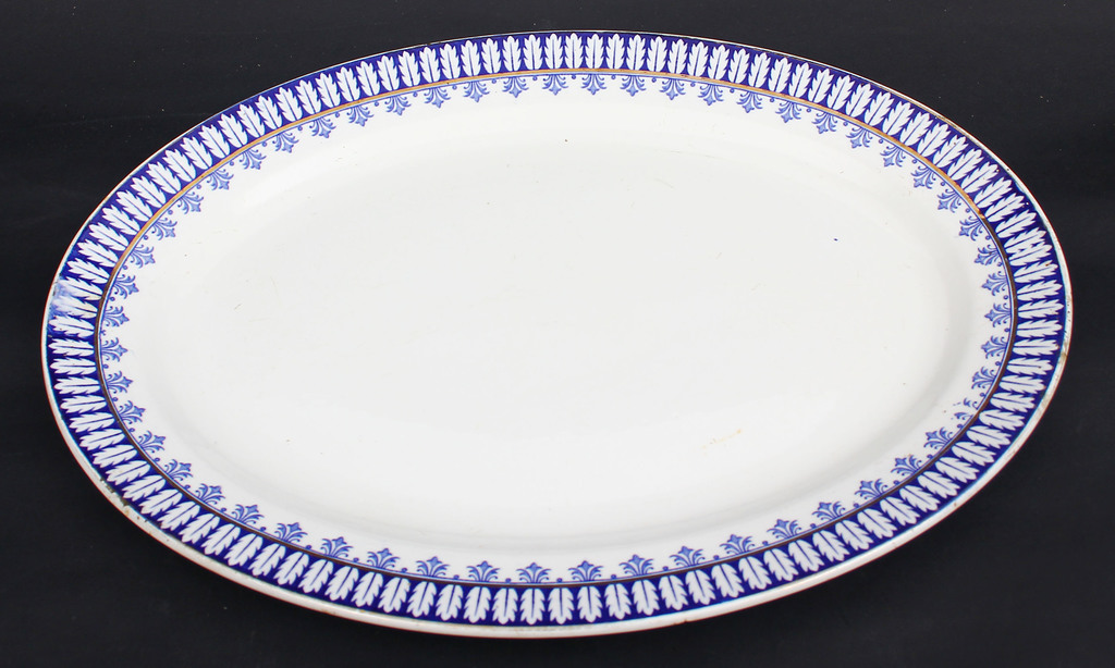 Porcelain set - tray, 2 tureen's, soup spoon