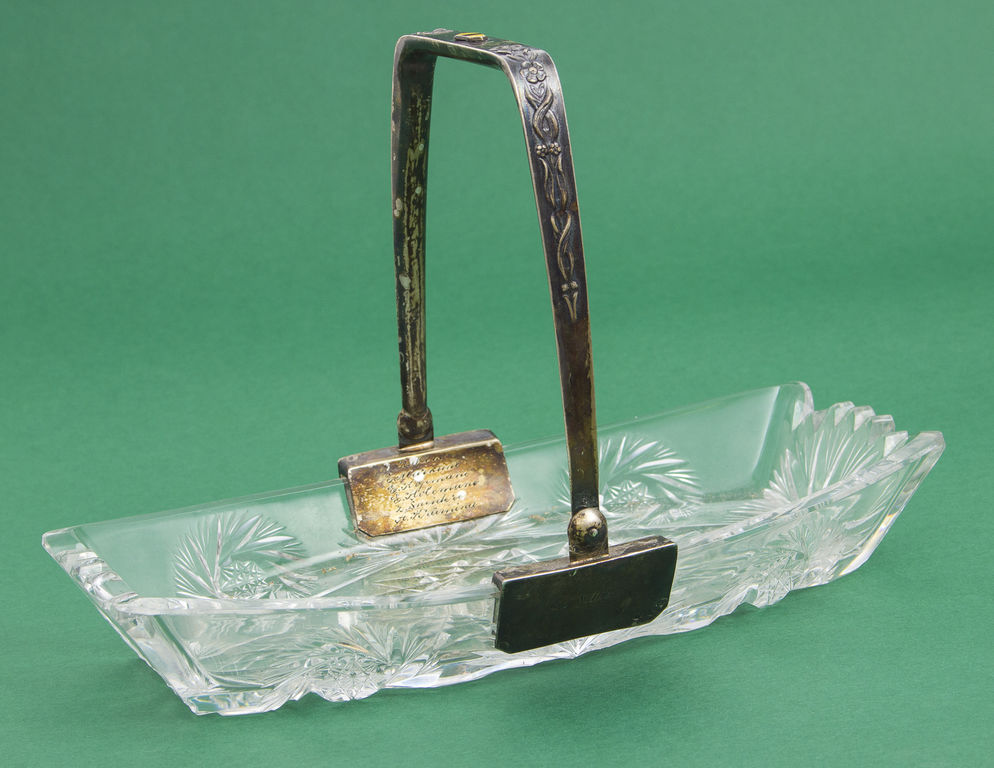 Кристалное миска для конфет с серебряной отделкой