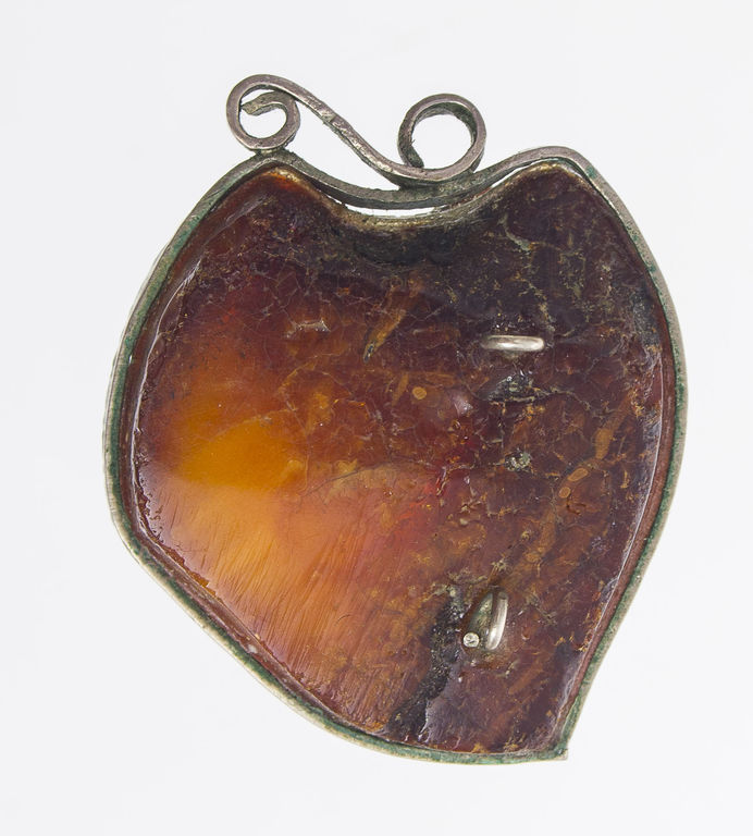 100% Natural Baltic amber pendant with metal finish