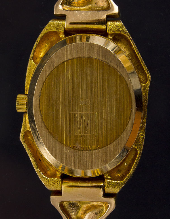 Women's gold wristwatch 