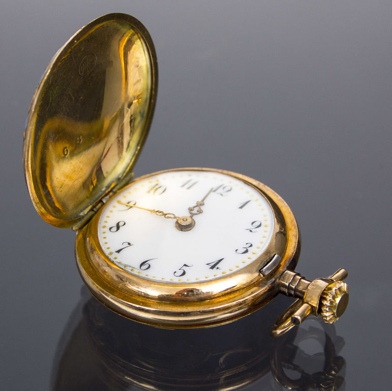Золотые карманные часы, покрытые эмалью