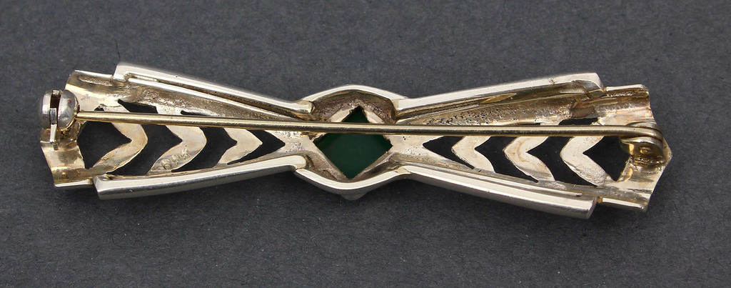 Art Nouveau silver brooch with a gemstone