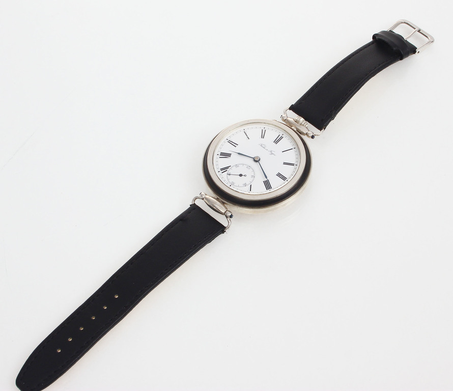 Men's wristwatch 