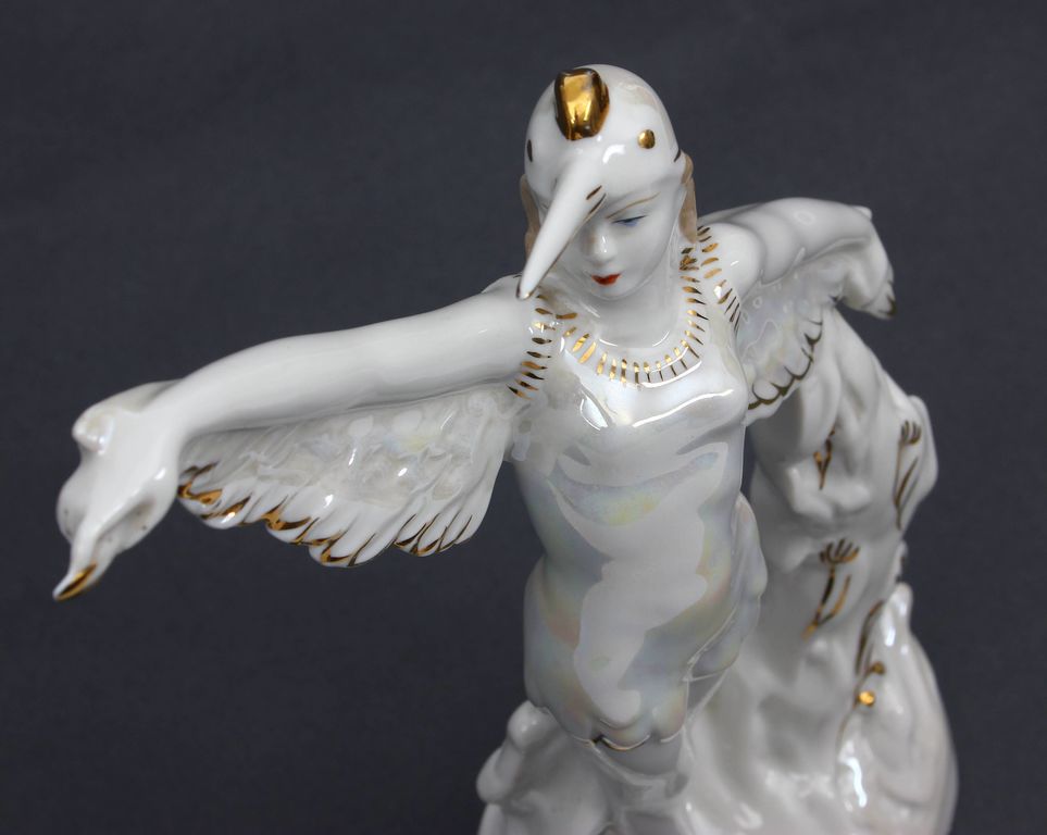 Porcelain figure „Balerina - Bird”