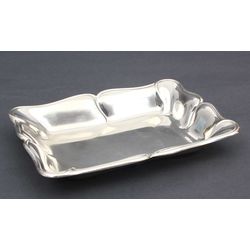 Серебряная миска в стиле барокко