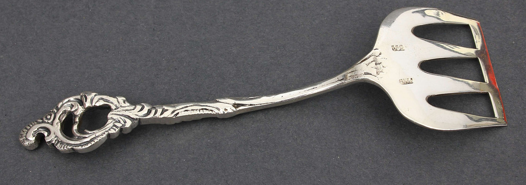 Silver serving fork