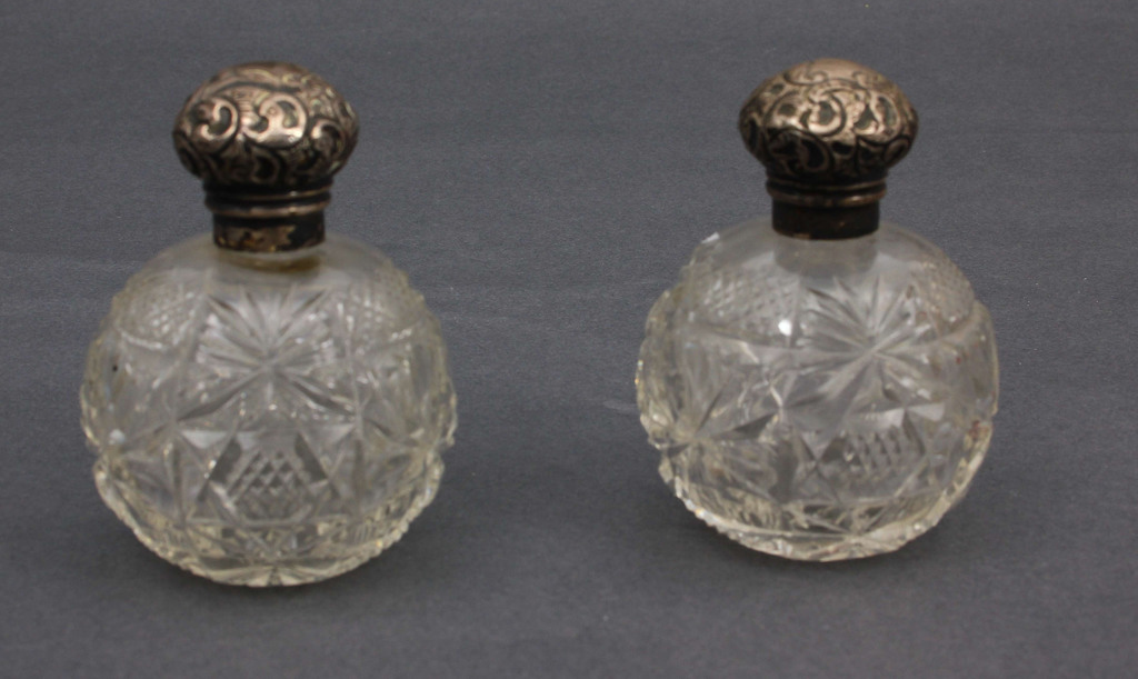 Perfume Set - 2 crystal bottles with silver finish