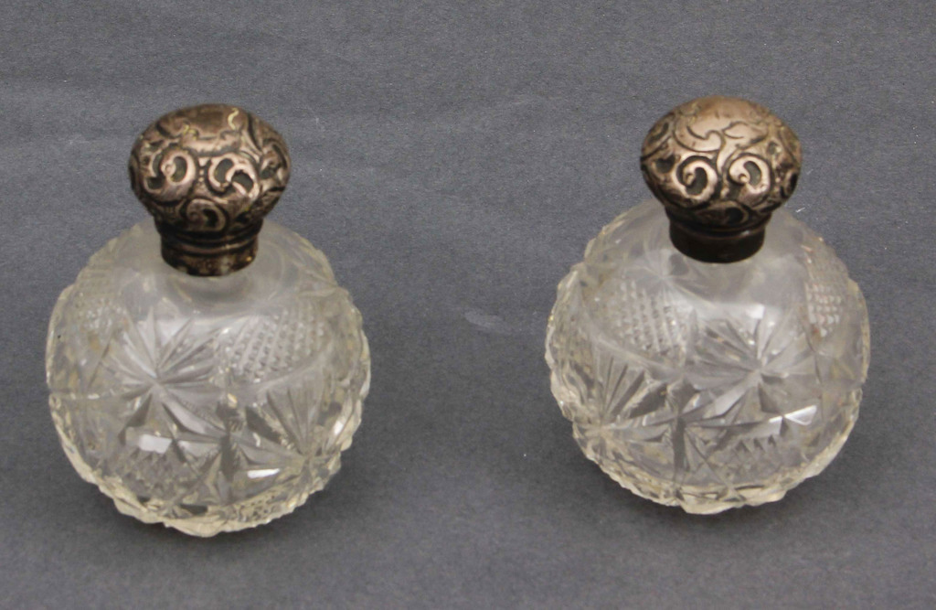 Perfume Set - 2 crystal bottles with silver finish