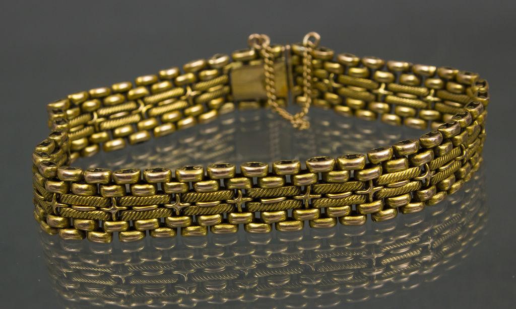 Golden bracelet 
