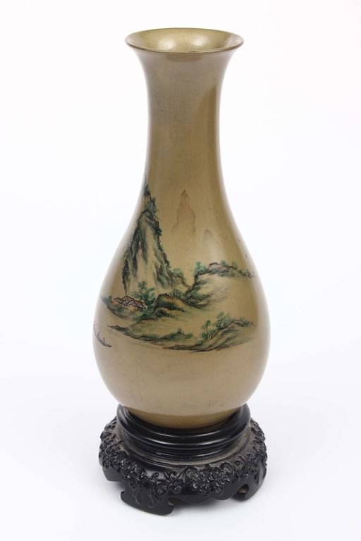 Декоративная деревянная ваза