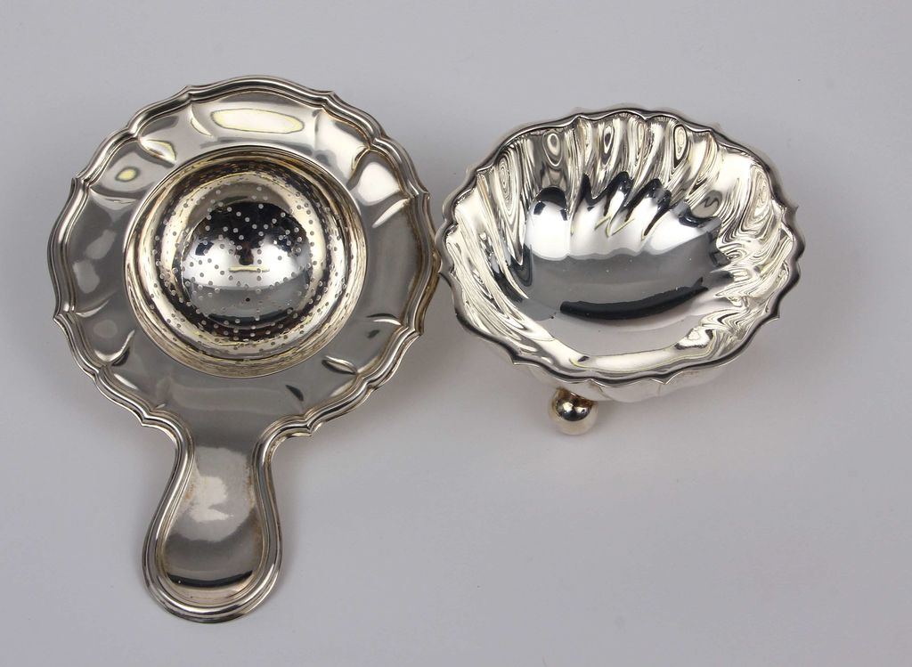 Baroque silver tea strainer and tray