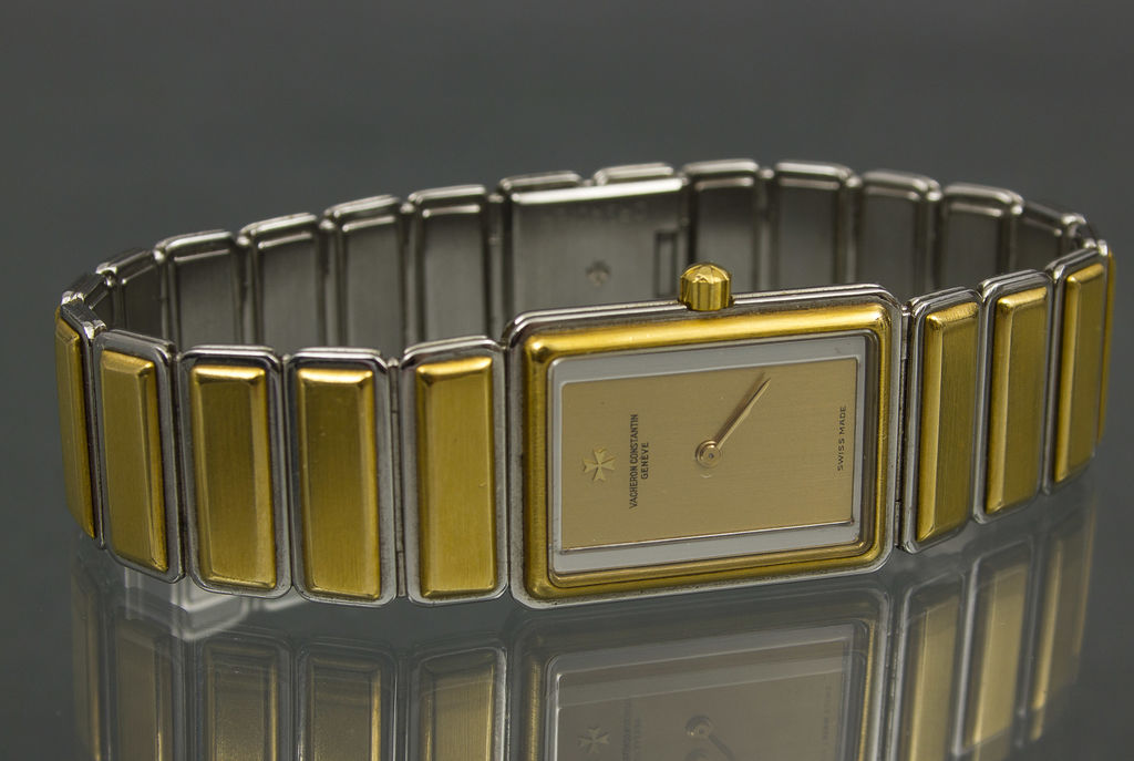 Женские часы Vacheron Constantin  в оригинальной коробке 