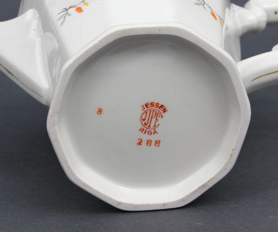 Porcelain coffee/tea set - cream utensil, sugar-basin, tea pot (not full)