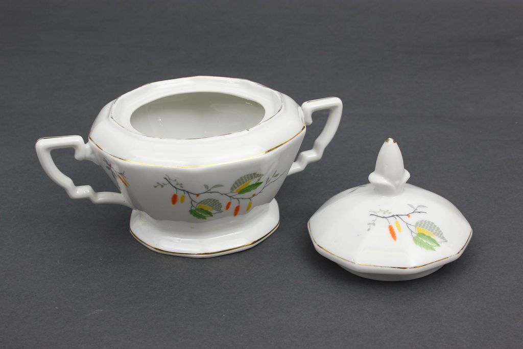 Porcelain coffee/tea set - cream utensil, sugar-basin, tea pot (not full)