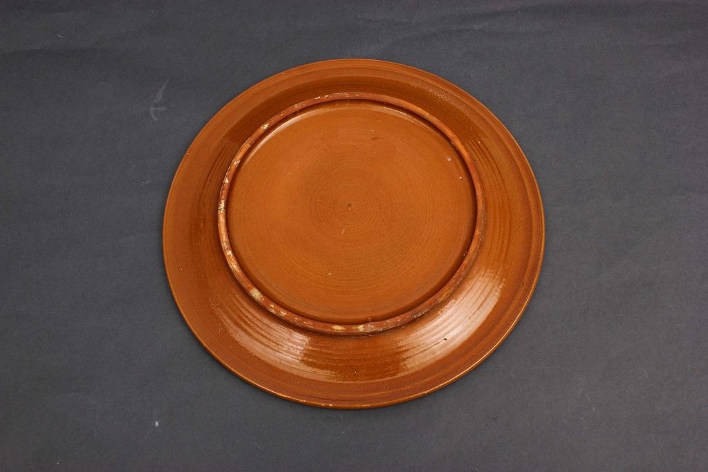 Ceramic wall plate 