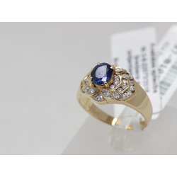 Gold ring with 30 diamonds and sapphire
