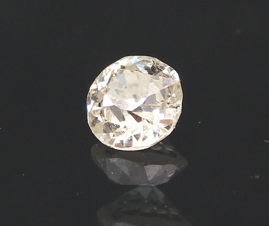 Натуральный бриллиант