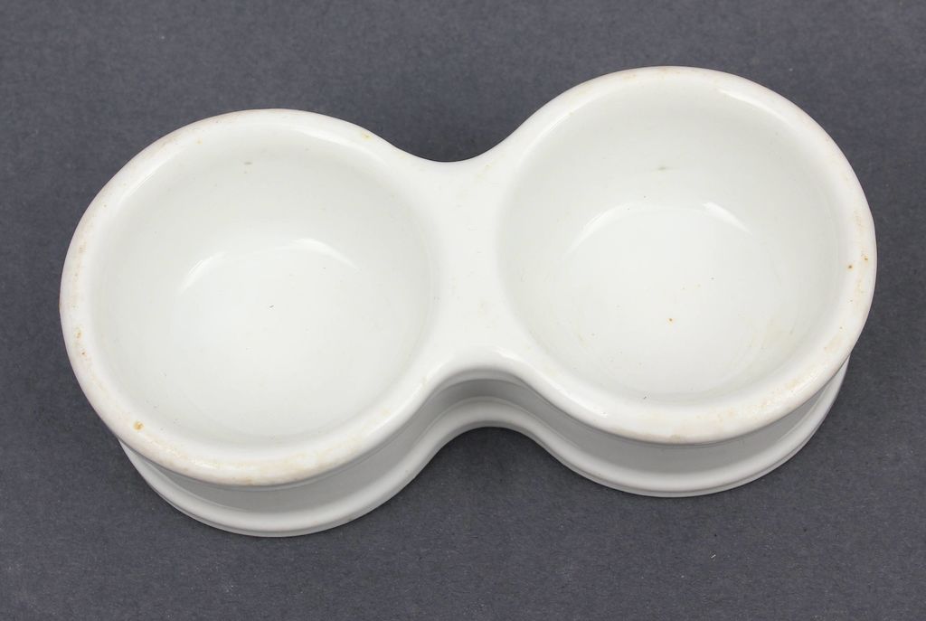 Porcelain utensil