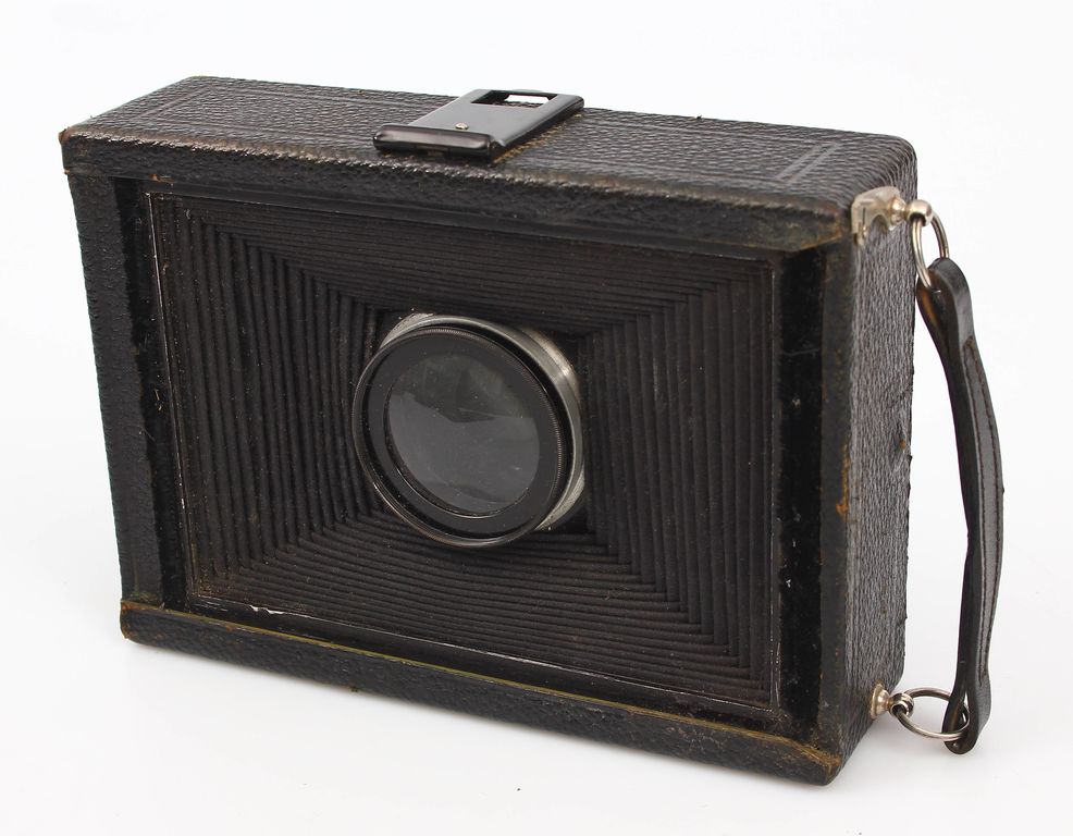 Fotoaparāts oriģinālajā ādas somā