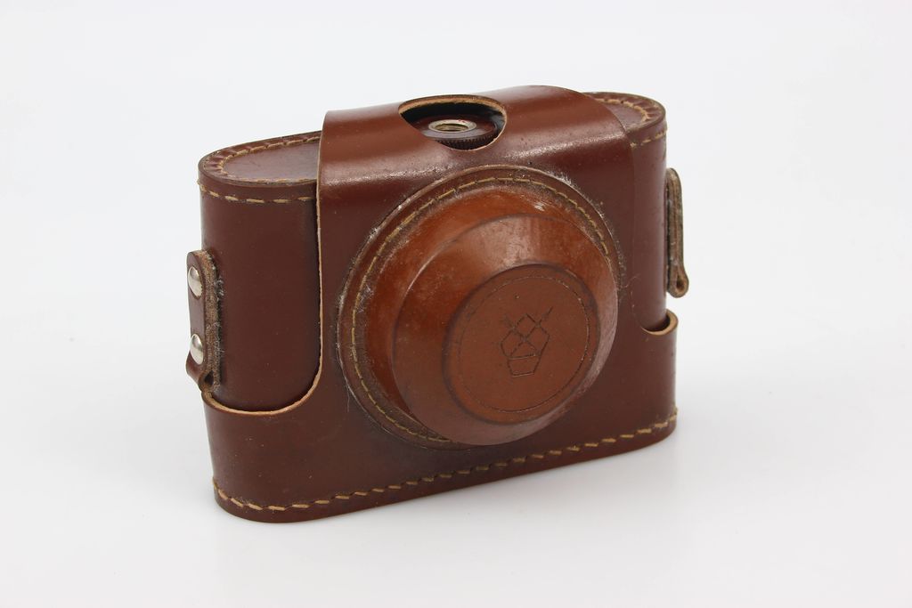 The camera Смена in leather pouch