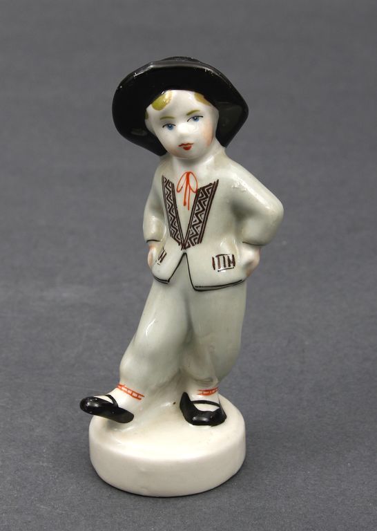 Porcelain figurine “Folk dancer”
