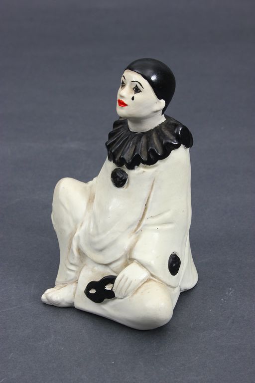 Biscuit figurine 