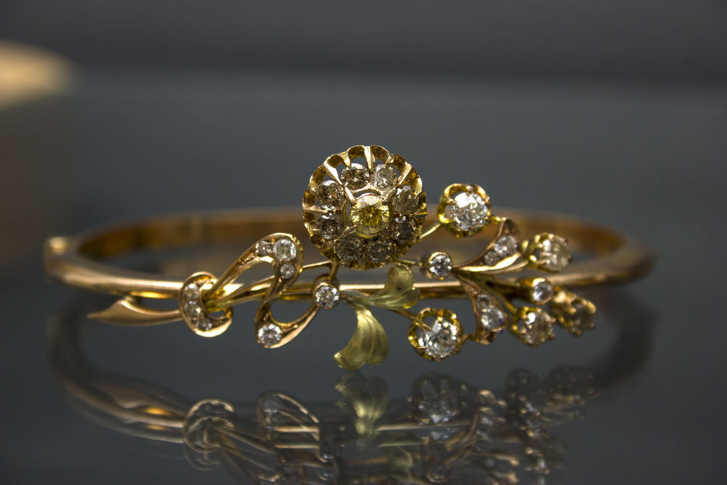 56th gold purity bracelet by A.Spurishkin with diamonds