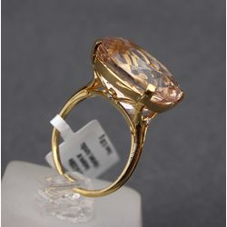 Zelta gredzens ar kuncītu un briljantiem