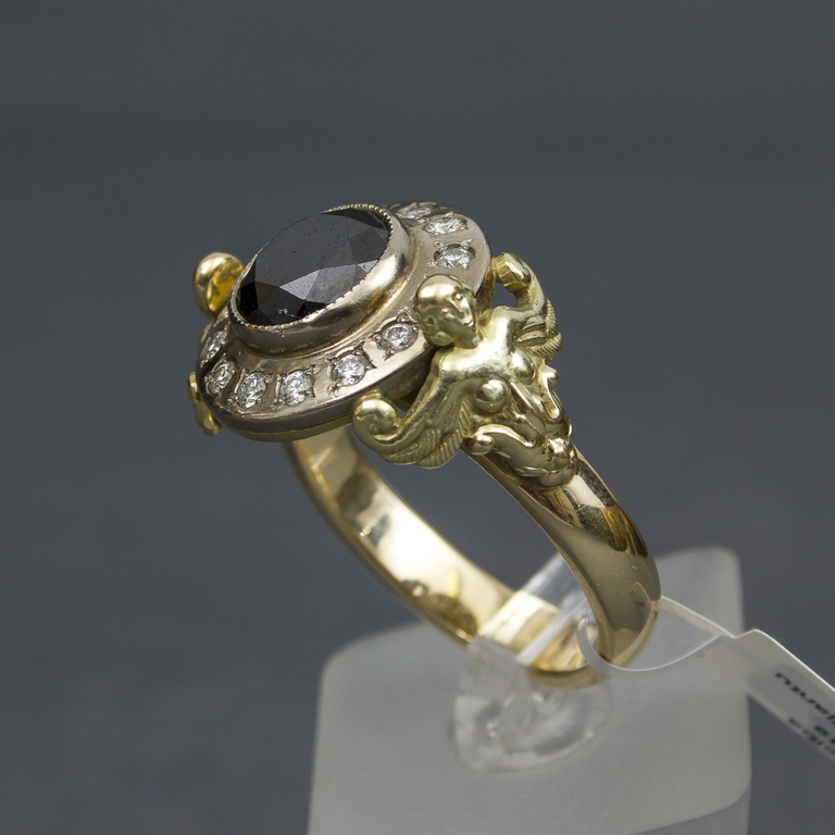 Men's 585 proof ring with diamonds