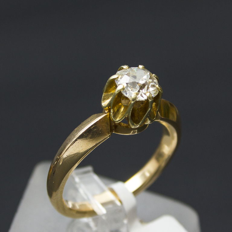 Gold ring with Yakutian brilliant