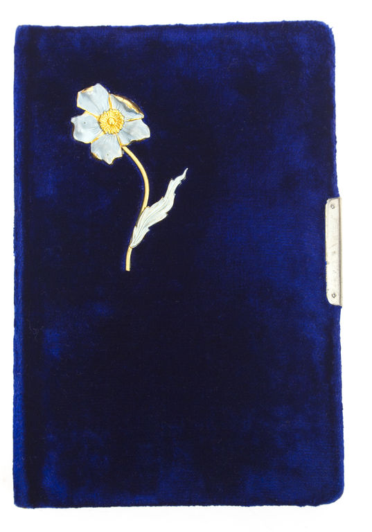 Art Nouveau note pad with velvet lids and golden Art Nouveau flower