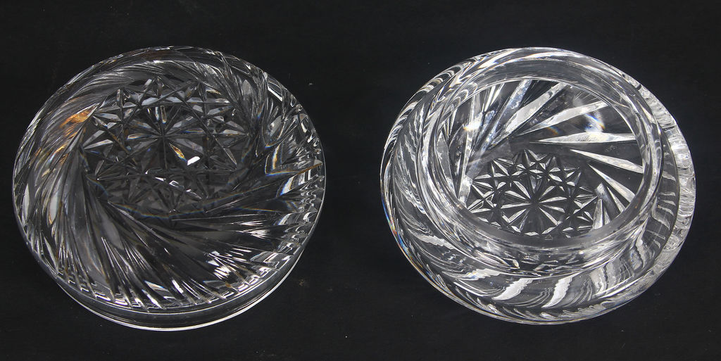 Crystal utensil with lid