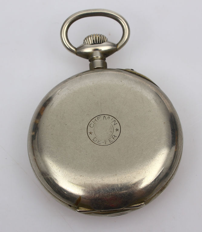 Apsudrabota metāla kabatas pulkstenis W.Rosskopf