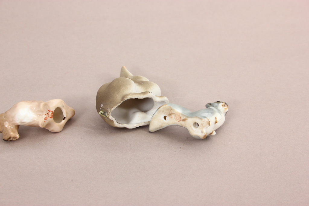 Porcelāna figūriņu komplekts - suns, zaķis un vāvere