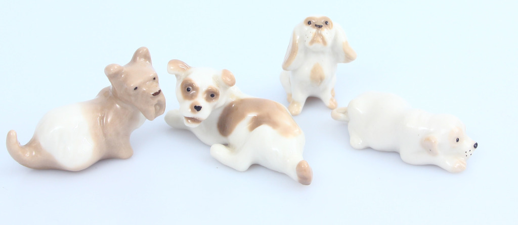 Porcelain figurines 4 pcs 