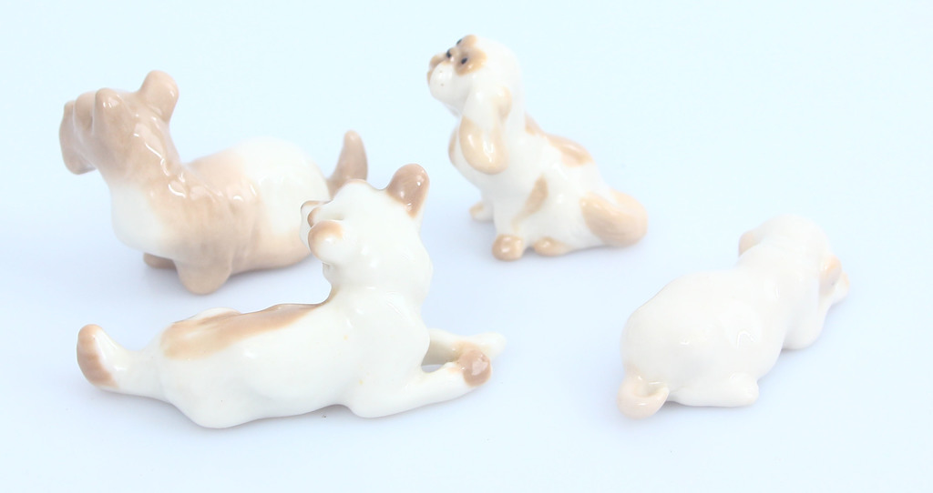 Porcelain figurines 4 pcs 