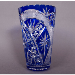 Синяя хрустальная ваза
