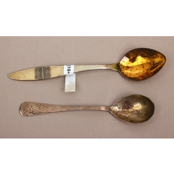 Silver spoons (2 pcs)