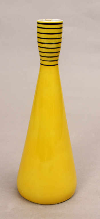 Porcelain vase / bottle