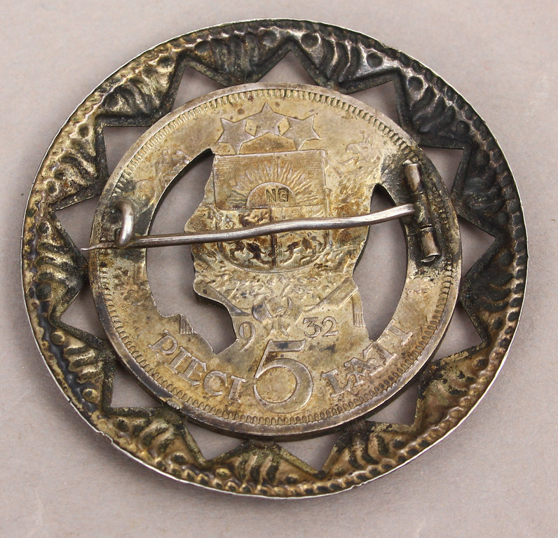 Silver brooch from 5 lats coin