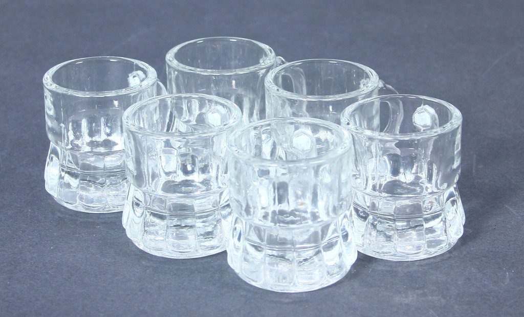 Стеклянные стаканы 6 шт.