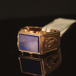 Golden ring with lasurite