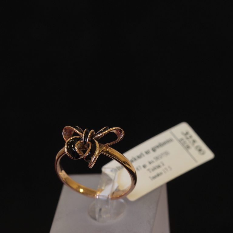 Золотой комплект украшений - серег, кольцо
