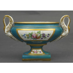 Porcelain vase with swans