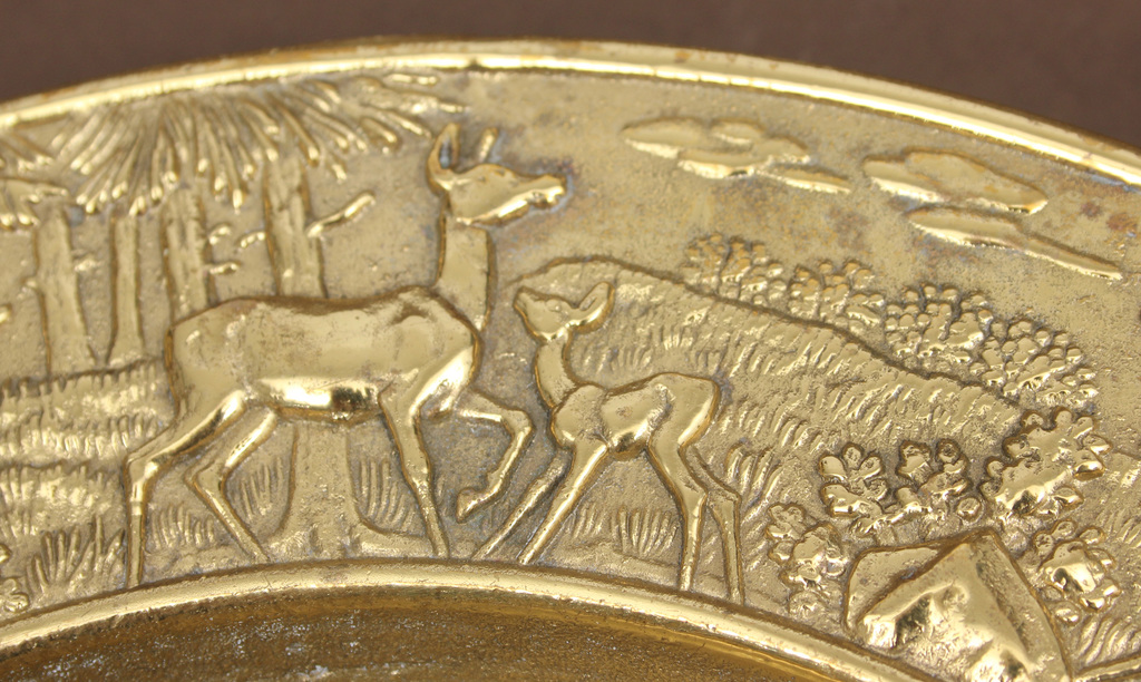 Золотая бронзовая декоративная тарелка 