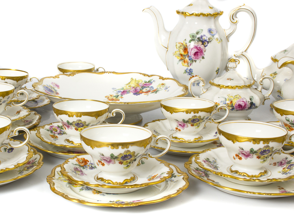 Rosenthal porcelain set for 12 persons 
