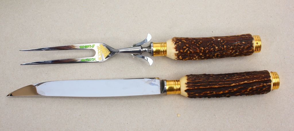 Комплект - нож и вилка в оригинальной коробке